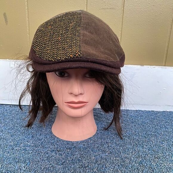 Men’s OS wool and corduroy flat cap w/patterned multicolor fabric - Picture 2 of 7